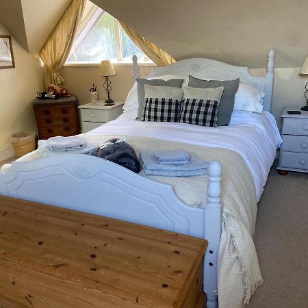 צ'יצ'סטר 5 Charlton Mill Way B&B מראה חיצוני תמונה