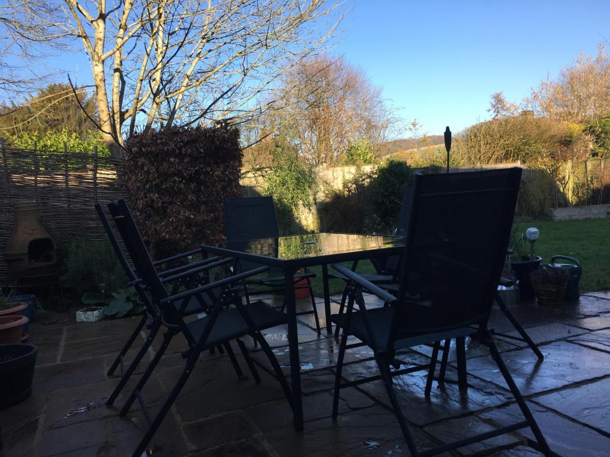 צ'יצ'סטר 5 Charlton Mill Way B&B מראה חיצוני תמונה